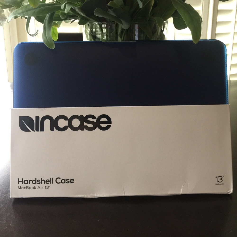 Incase MacBook Air 13” Case